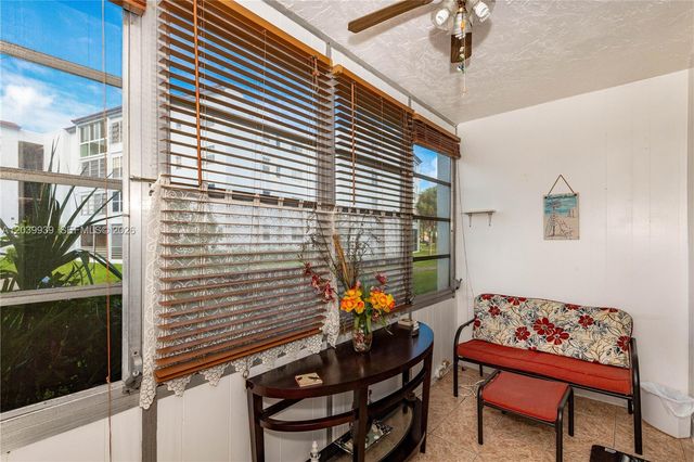 2800 Somerset Dr 115J, Lauderdale Lakes, FL 33311