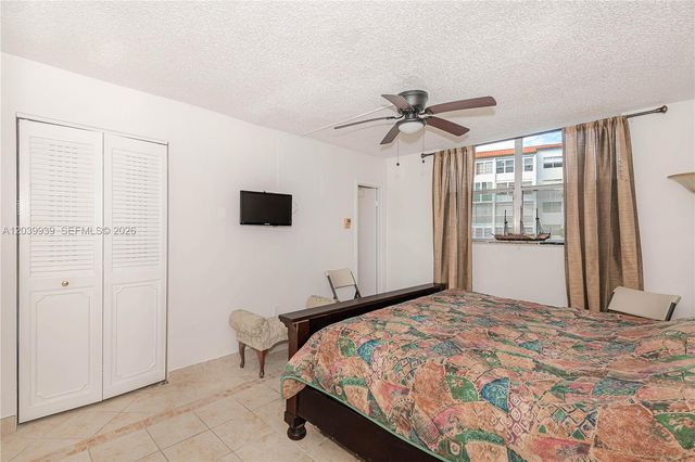 2800 Somerset Dr 115J, Lauderdale Lakes, FL 33311