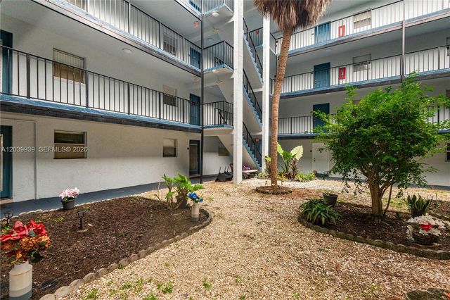 2800 Somerset Dr 115J, Lauderdale Lakes, FL 33311