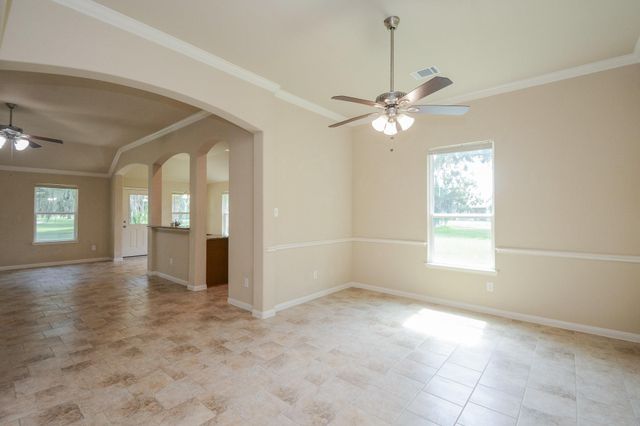 2205 Lake Foreest Dr Drive, West Columbia, TX 77486