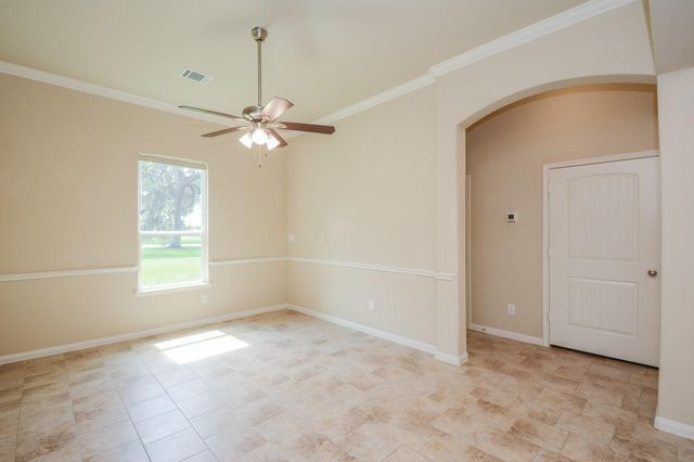 2205 Lake Foreest Dr Drive, West Columbia, TX 77486