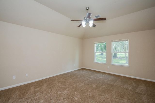 2205 Lake Foreest Dr Drive, West Columbia, TX 77486