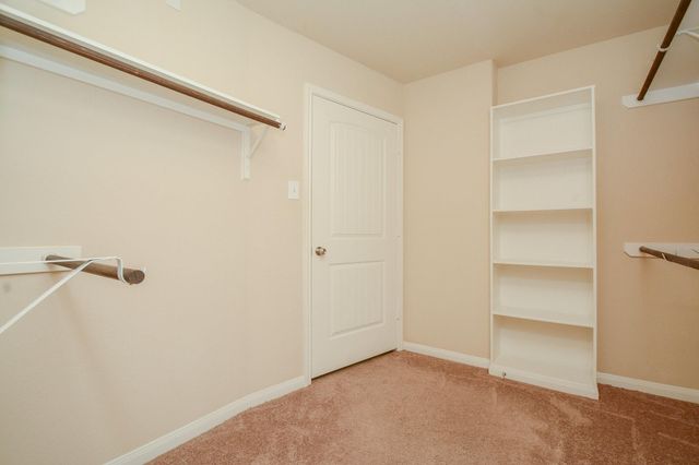 2205 Lake Foreest Dr Drive, West Columbia, TX 77486