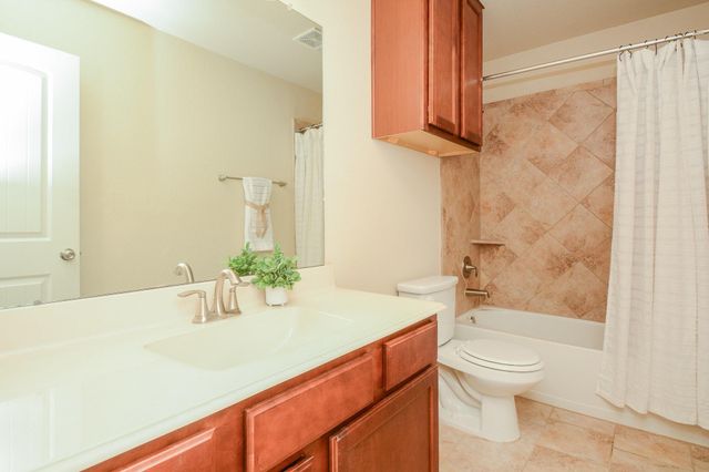 2205 Lake Foreest Dr Drive, West Columbia, TX 77486