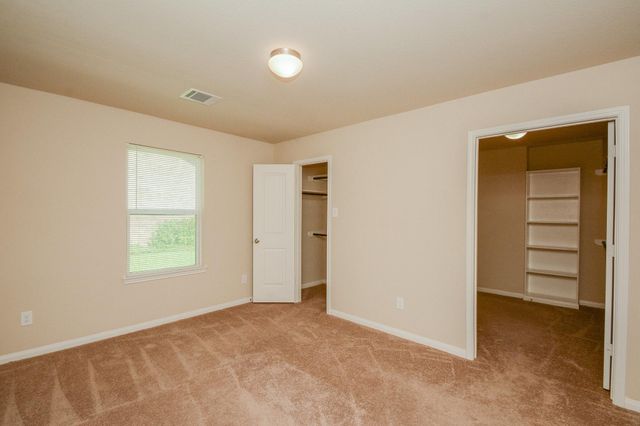 2205 Lake Foreest Dr Drive, West Columbia, TX 77486