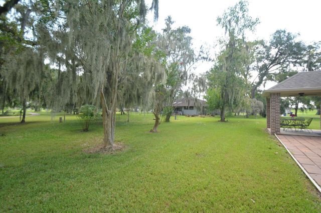 2205 Lake Foreest Dr Drive, West Columbia, TX 77486
