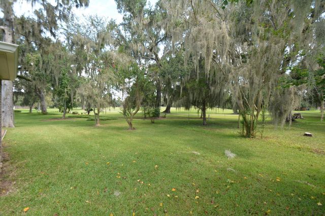 2205 Lake Foreest Dr Drive, West Columbia, TX 77486