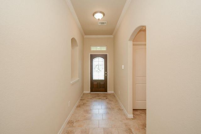2205 Lake Foreest Dr Drive, West Columbia, TX 77486