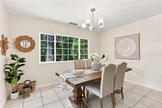 7635 Fallbrook, West Hills, CA 91304
