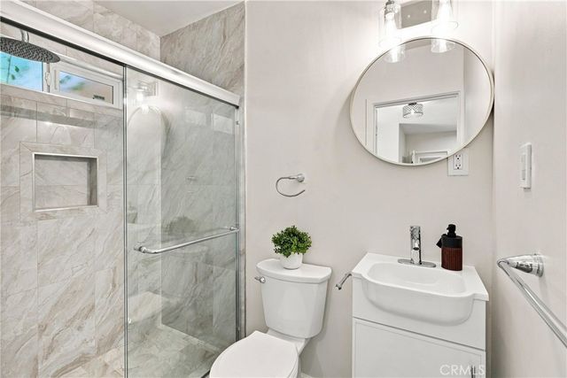 7635 Fallbrook, West Hills, CA 91304