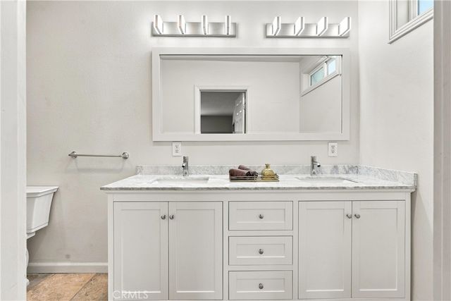 7635 Fallbrook, West Hills, CA 91304