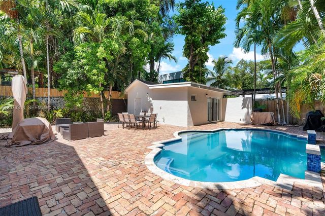 2465 Inagua Avenue, Miami, FL 33133
