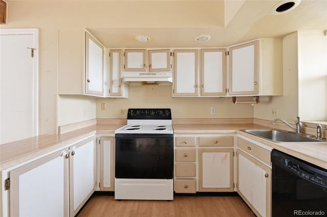 17113 E Ford Drive, Aurora, CO 80017