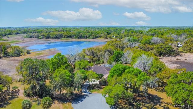 8950 E Eden Walk Court, Inverness, FL 34450