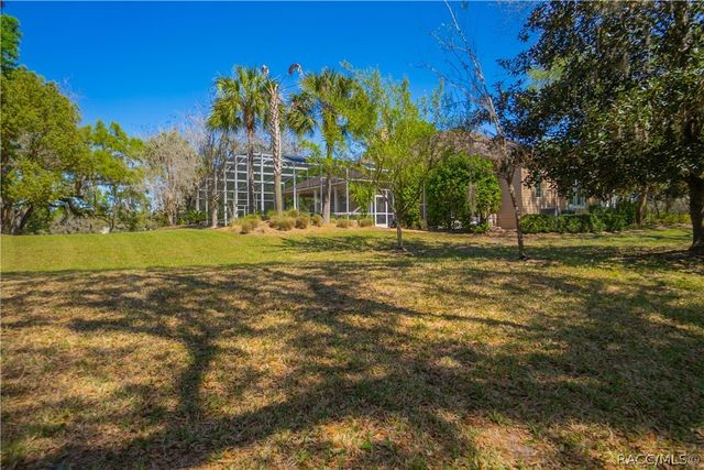 8950 E Eden Walk Court, Inverness, FL 34450