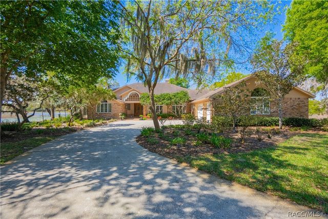 8950 E Eden Walk Court, Inverness, FL 34450