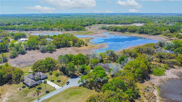 8950 E Eden Walk Court, Inverness, FL 34450