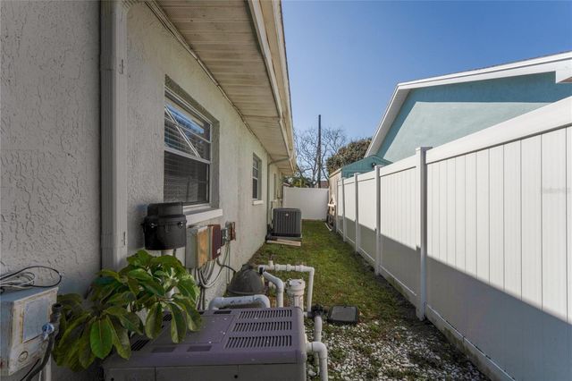 29 CYPRESS DRIVE, Palm Harbor, FL 34684