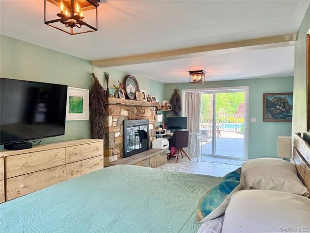 26 Bridle Lane, Chester, NY 10918