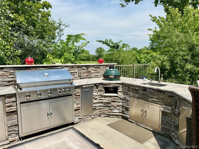 26 Bridle Lane, Chester, NY 10918