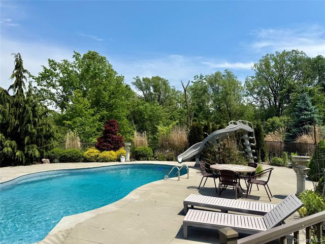 26 Bridle Lane, Chester, NY 10918