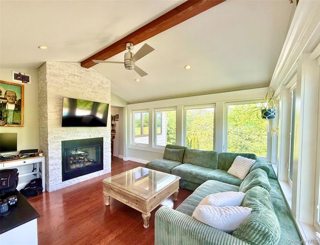 26 Bridle Lane, Chester, NY 10918