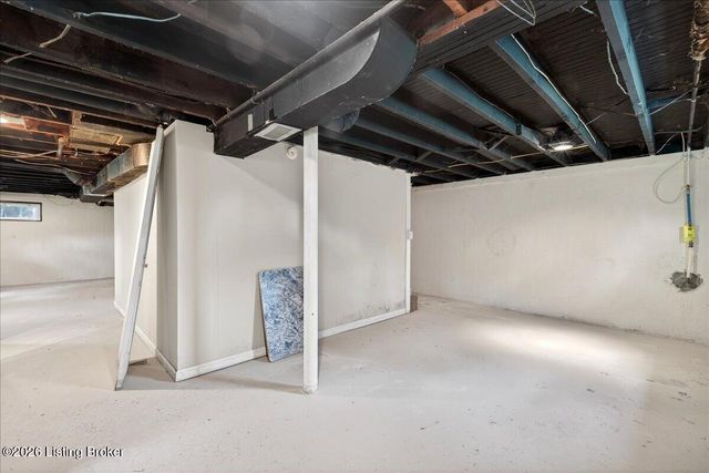 4730 Van Hoose Rd, Louisville, KY 40216