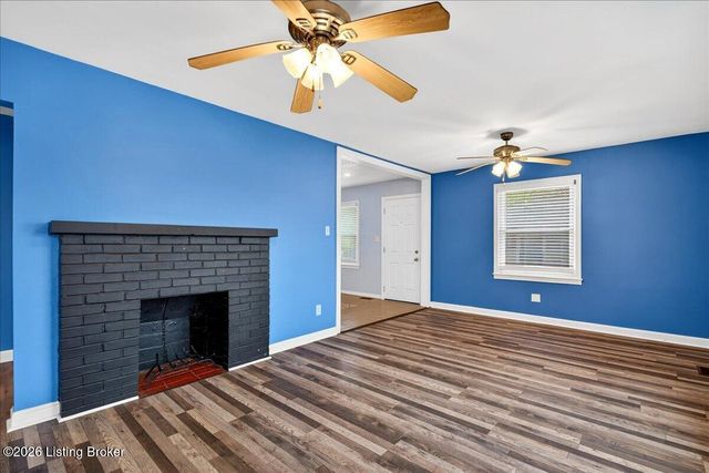 4730 Van Hoose Rd, Louisville, KY 40216