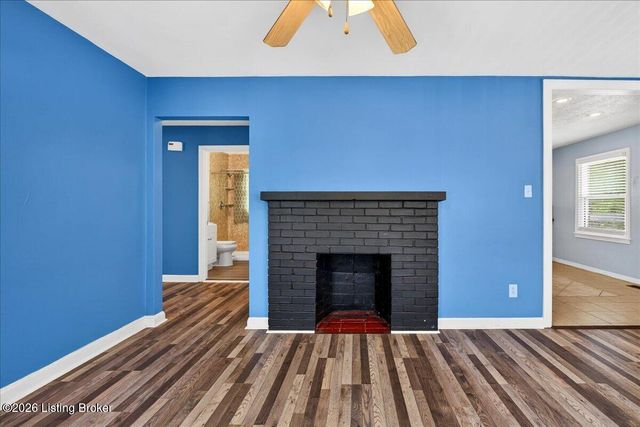 4730 Van Hoose Rd, Louisville, KY 40216