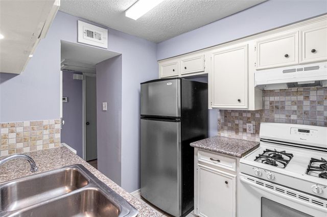 1016 Tri Oaks Lane 92, Houston, TX 77043