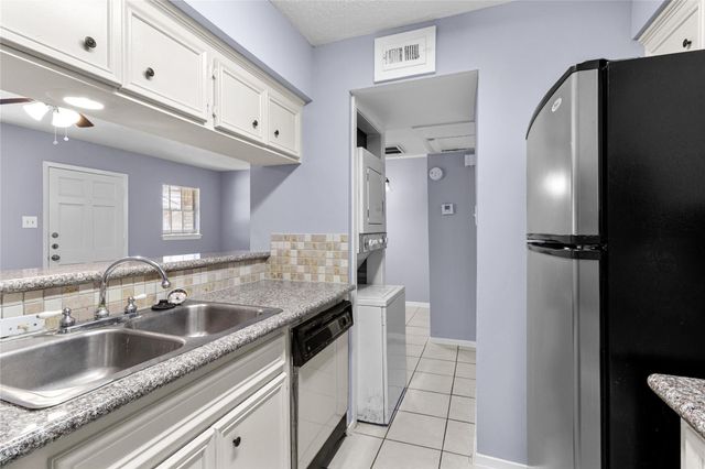 1016 Tri Oaks Lane 92, Houston, TX 77043