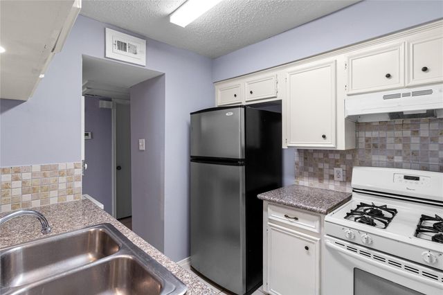 1016 Tri Oaks Lane 92, Houston, TX 77043