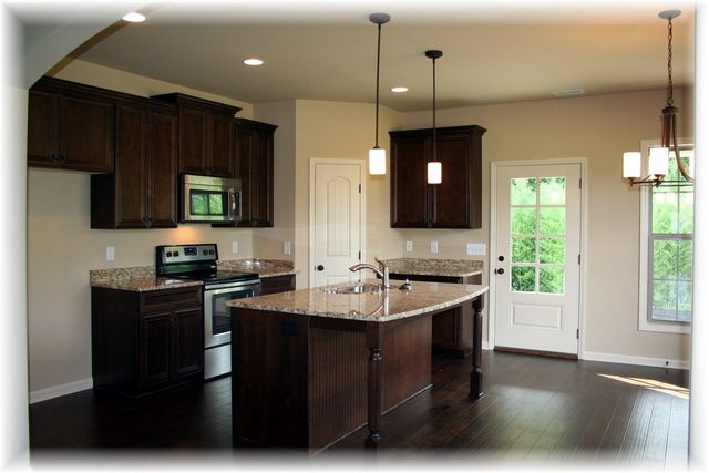 188 Annapolis Bend Cir, Hendersonville, TN 37075
