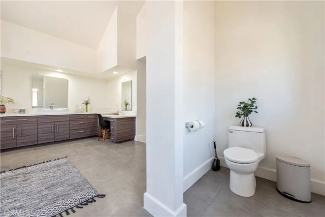 11221 Beach Street, Cerritos, CA 90703