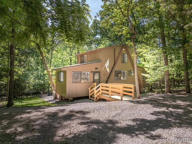 962 Woodlake Drive, Innsbrook, MO 63390