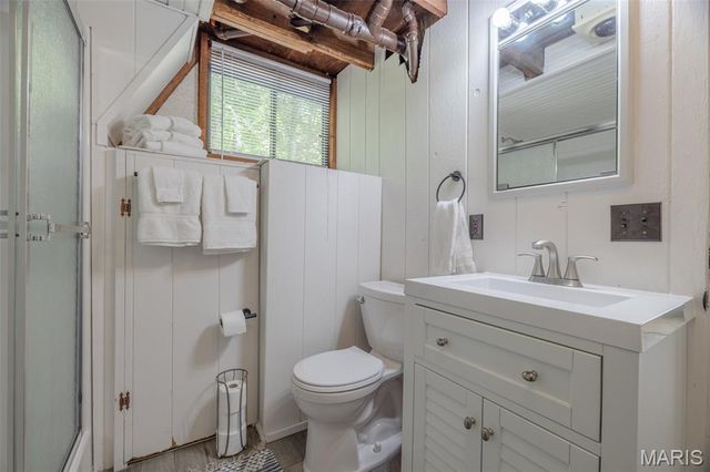 962 Woodlake Drive, Innsbrook, MO 63390