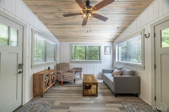 962 Woodlake Drive, Innsbrook, MO 63390