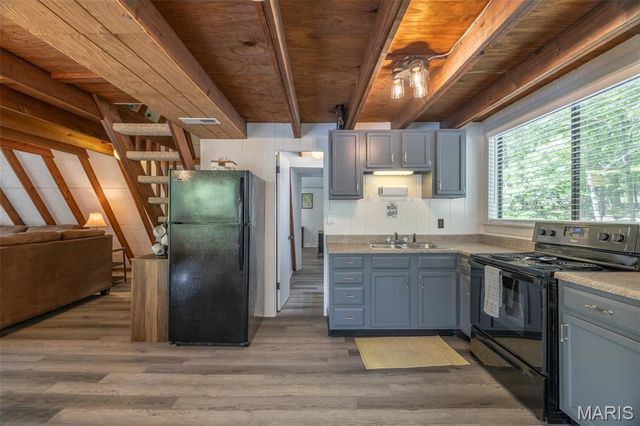 962 Woodlake Drive, Innsbrook, MO 63390
