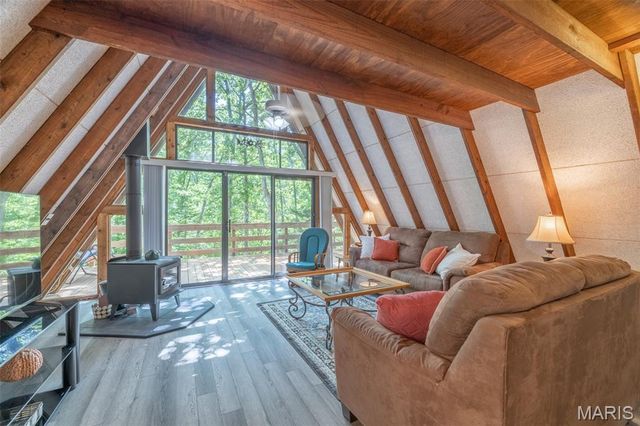 962 Woodlake Drive, Innsbrook, MO 63390