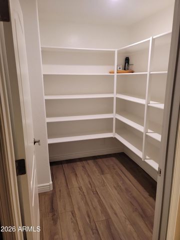 2425 W BRONCO BUTTE Trail 1049, Phoenix, AZ 85085