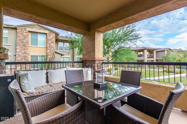 2425 W BRONCO BUTTE Trail 1049, Phoenix, AZ 85085