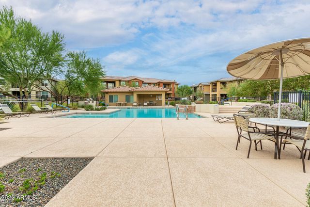 2425 W BRONCO BUTTE Trail 1049, Phoenix, AZ 85085