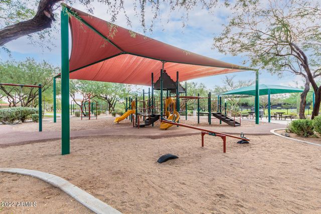 2425 W BRONCO BUTTE Trail 1049, Phoenix, AZ 85085