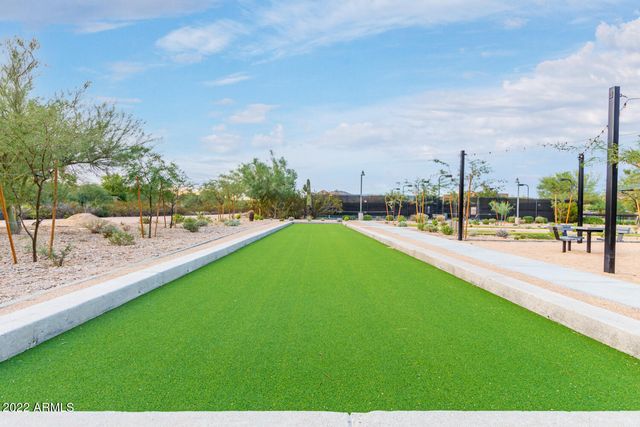 2425 W BRONCO BUTTE Trail 1049, Phoenix, AZ 85085