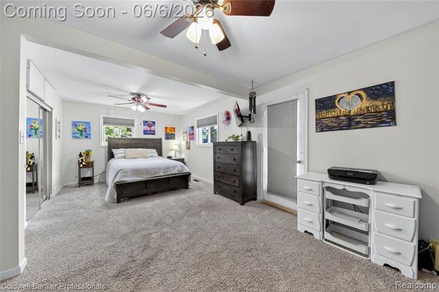 373 Tilmor Drive, Waterford, MI 48328