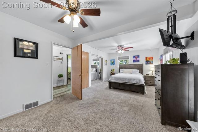 373 Tilmor Drive, Waterford, MI 48328