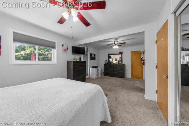 373 Tilmor Drive, Waterford, MI 48328