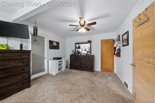 373 Tilmor Drive, Waterford, MI 48328