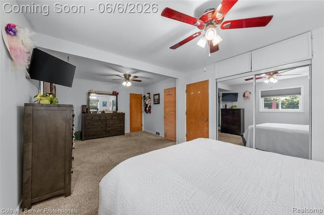 373 Tilmor Drive, Waterford, MI 48328