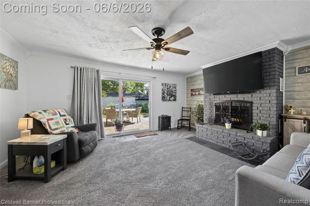 373 Tilmor Drive, Waterford, MI 48328